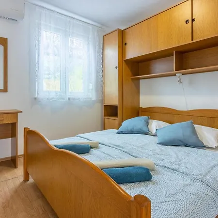 Megi Apartamento